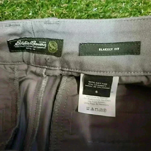 Eddie Bauer Blakely Fit Pants Women's Size 6 Gray Chino - Picture 4 of 8